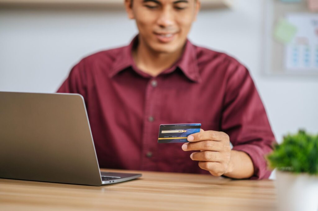 Collections Charge-offs Late Payments USA & Canada